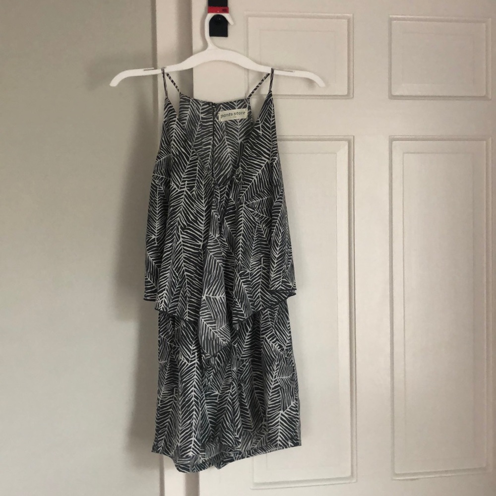 ROMPER - Picture 1 of 3